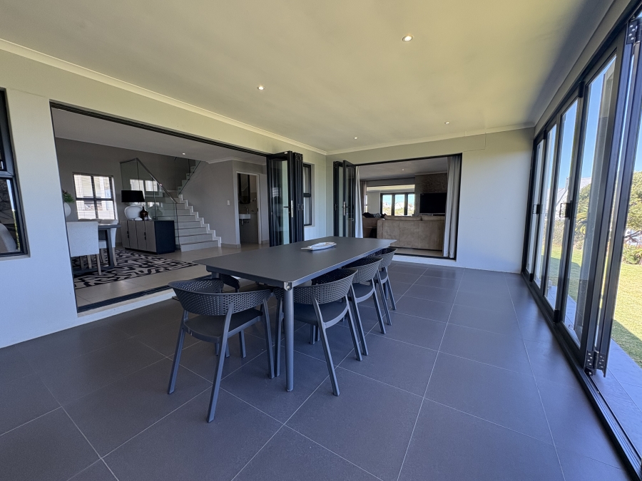 4 Bedroom Property for Sale in Grotto Bay Western Cape